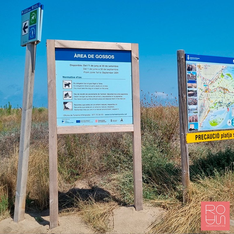 Cartellera per normes d'ús en platges i espais naturals protegits